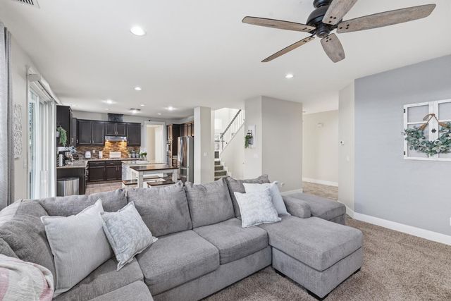 3300 Fetereia Dr, Modesto, CA 95355