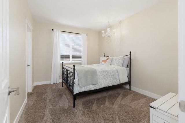 3300 Fetereia Dr, Modesto, CA 95355