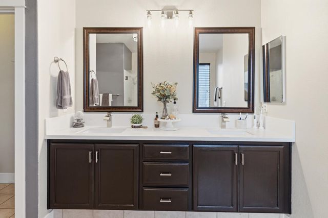 3300 Fetereia Dr, Modesto, CA 95355