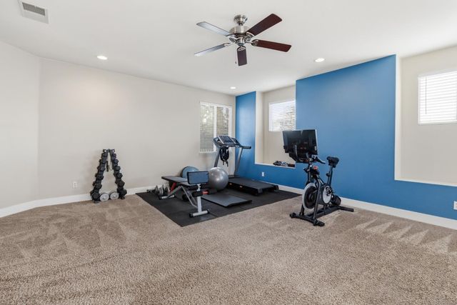 3300 Fetereia Dr, Modesto, CA 95355