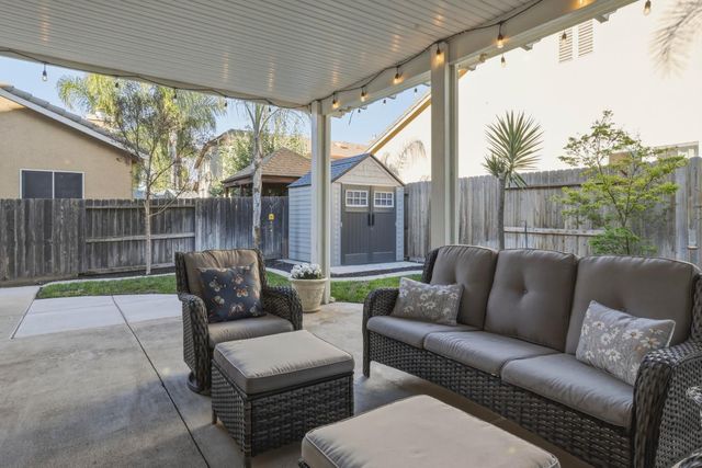 3300 Fetereia Dr, Modesto, CA 95355