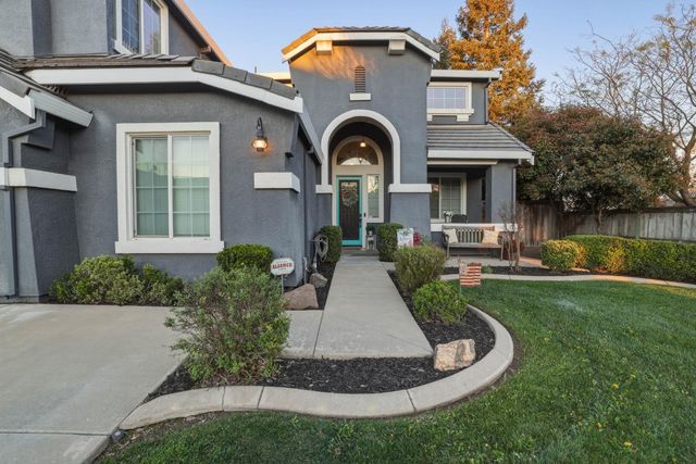 3300 Fetereia Dr, Modesto, CA 95355