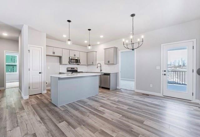 12423 S Redwood Street, Lee's Summit, MO 64086