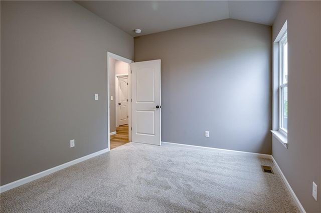 12423 S Redwood Street, Lee's Summit, MO 64086