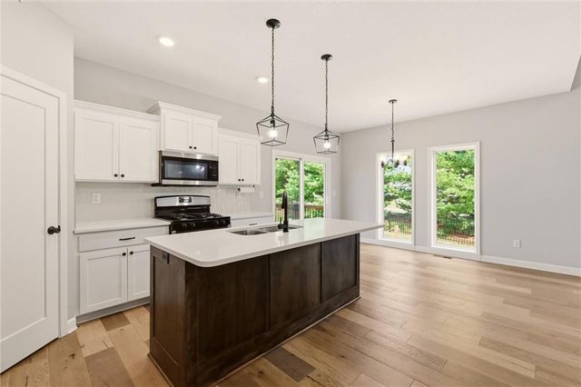 2209 Greenfield Court, Kearney, MO 64060