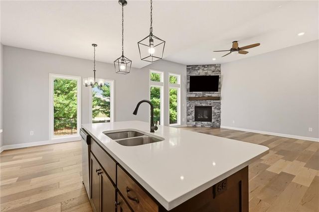 2209 Greenfield Court, Kearney, MO 64060