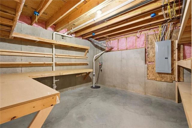 2209 Greenfield Court, Kearney, MO 64060