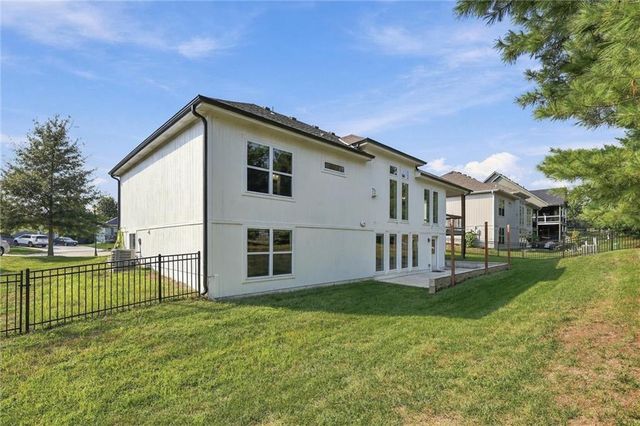 2209 Greenfield Court, Kearney, MO 64060