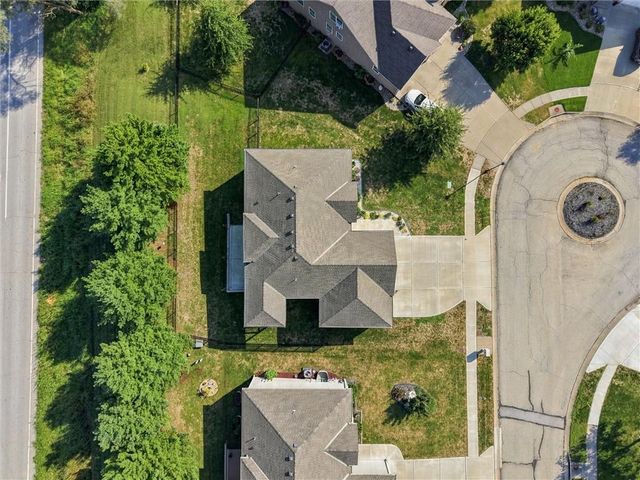 2209 Greenfield Court, Kearney, MO 64060