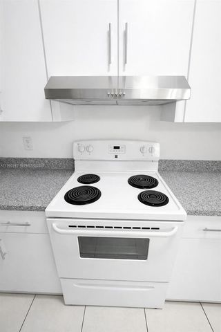 2530 W 67th Pl 12-29, Hialeah, FL 33016