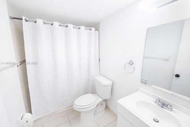 2530 W 67th Pl 12-29, Hialeah, FL 33016