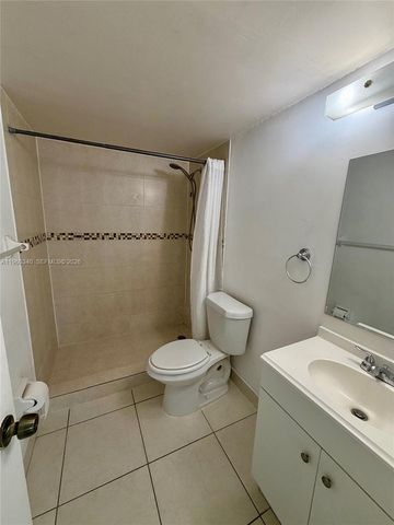 2530 W 67th Pl 12-29, Hialeah, FL 33016