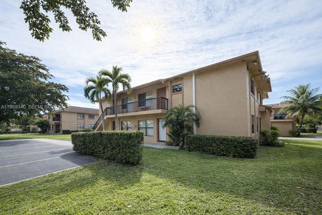 2530 W 67th Pl 12-29, Hialeah, FL 33016