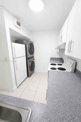 2530 W 67th Pl 12-29, Hialeah, FL 33016