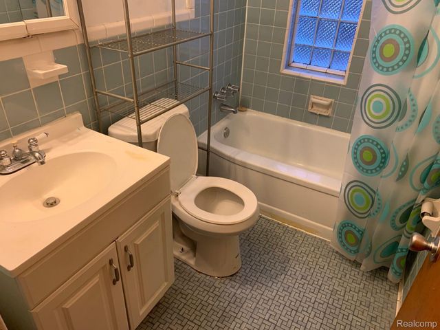 15825 BRINGARD Drive, Detroit, MI 48205