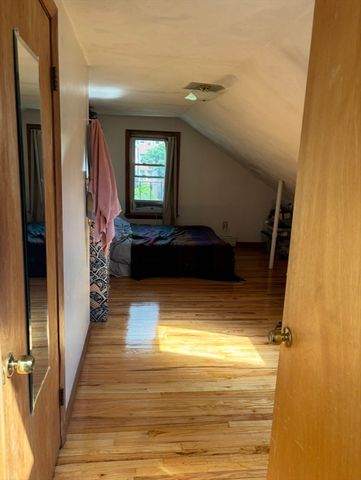18 Tremont St. 3, Cambridge, MA 02139