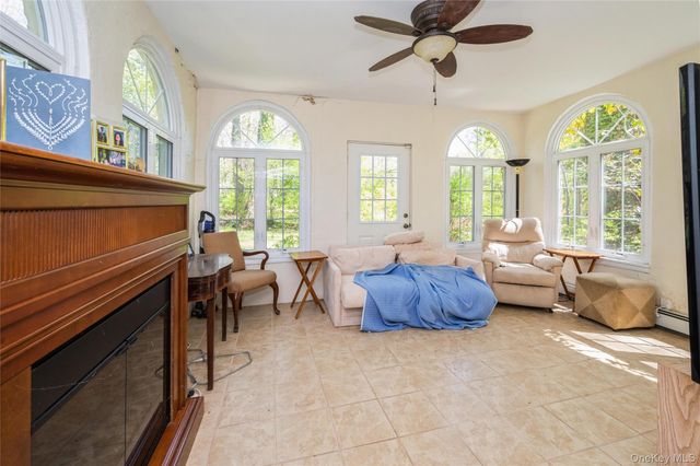 67 The Serpentine, Roslyn Estates, NY 11576