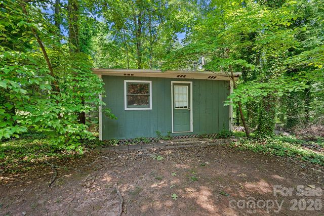2099 Rock Springs Circle, Denver, NC 28037