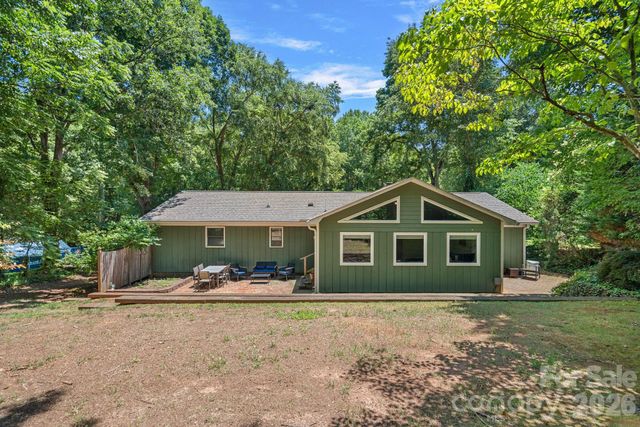 2099 Rock Springs Circle, Denver, NC 28037
