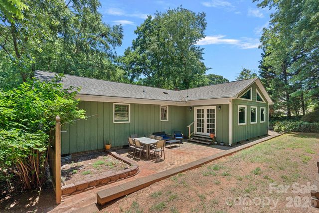 2099 Rock Springs Circle, Denver, NC 28037