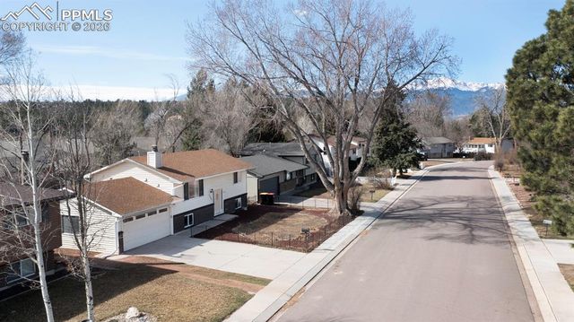 3103 Fireweed Drive, Colorado Springs, CO 80918