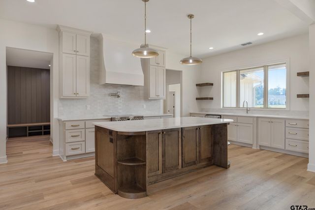 15543 County Rd 1261, Flint, TX 75762