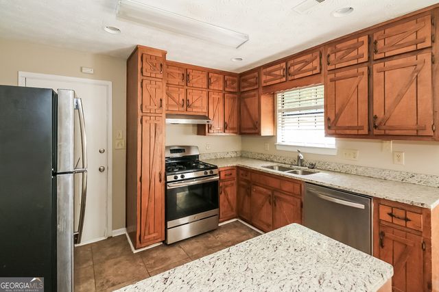 105 Shannon Chase Way, Fairburn, GA 30213