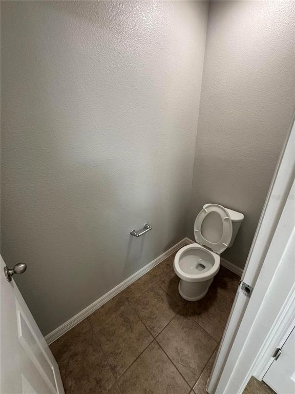 Image 18 of property listing at 11938 SILVERLAKE PARK DRIVE, Windermere, FL 34786