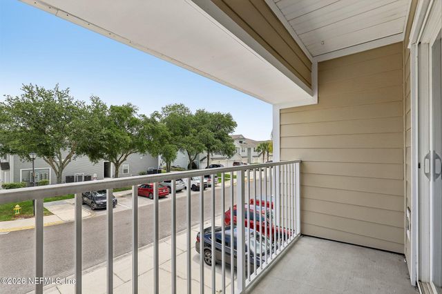 7039 DEER LODGE Circle 105, Jacksonville, FL 32256