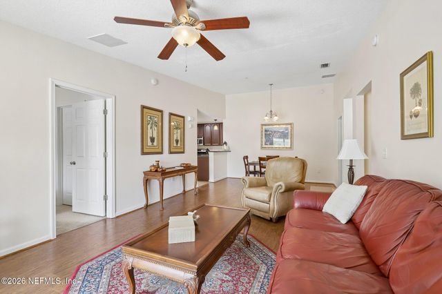 7039 DEER LODGE Circle 105, Jacksonville, FL 32256