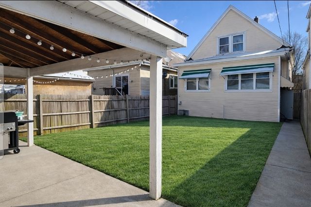 2046 N Narragansett Avenue, Chicago, IL 60639