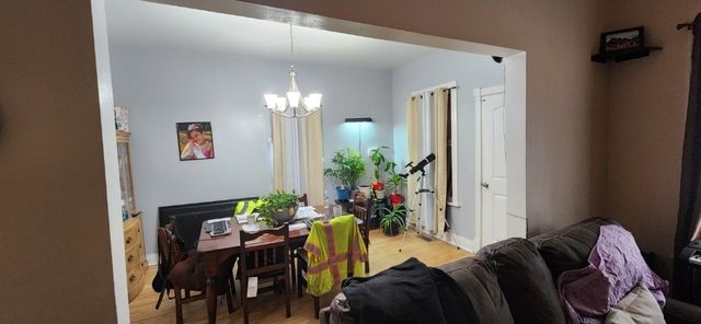 2046 N Narragansett Avenue, Chicago, IL 60639