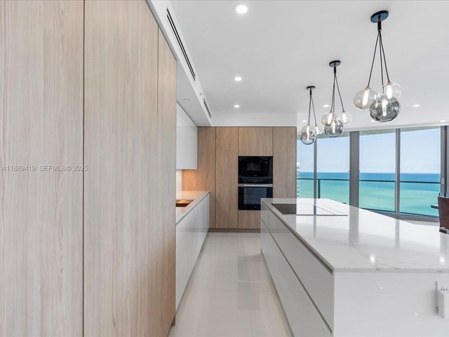 3101 S Ocean Drive 1608, Hollywood, FL 33019