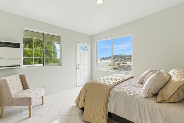 230 Rhine Street, San Francisco, CA 94112