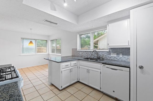 3509 Monument DR, Round Rock, TX 78681