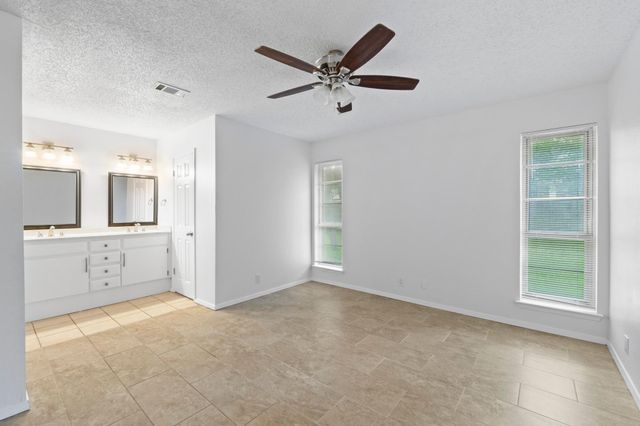 3509 Monument DR, Round Rock, TX 78681