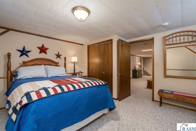 220 Alta Drive, Mankato, MN 56001