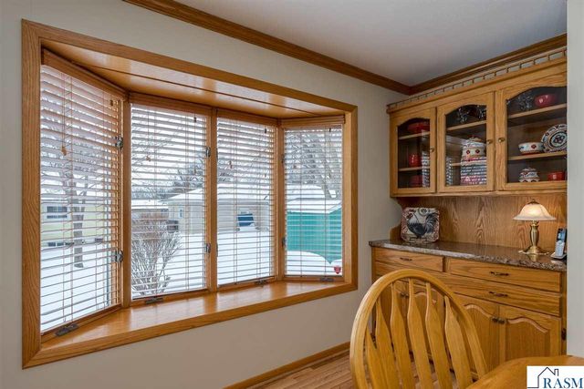 220 Alta Drive, Mankato, MN 56001