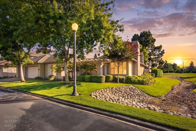9596 Golf Course Ln, Elk Grove, CA 95758