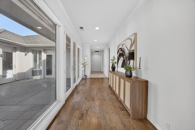 9596 Golf Course Ln, Elk Grove, CA 95758