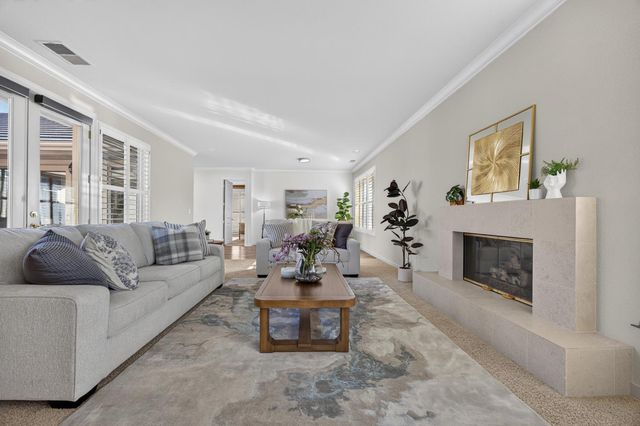 9596 Golf Course Ln, Elk Grove, CA 95758