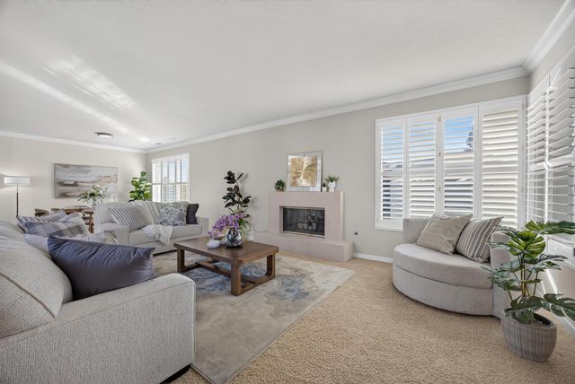 9596 Golf Course Ln, Elk Grove, CA 95758
