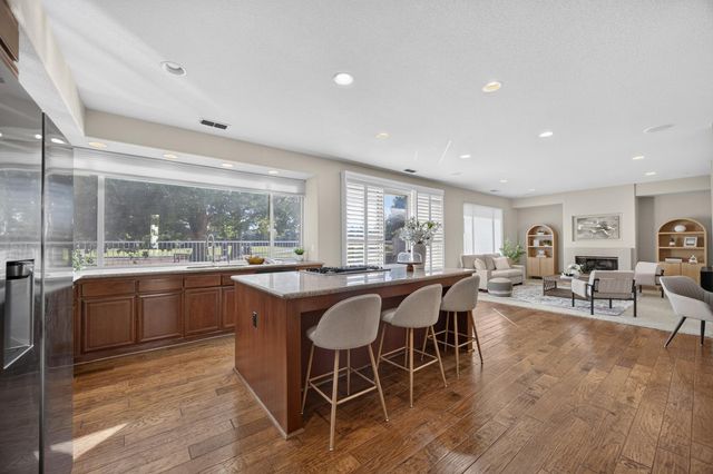 9596 Golf Course Ln, Elk Grove, CA 95758