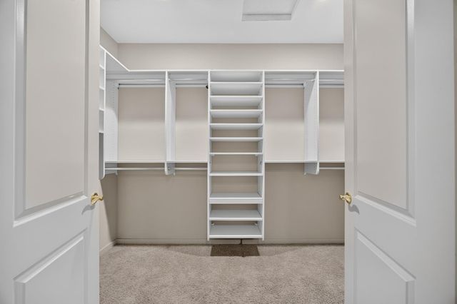 9596 Golf Course Ln, Elk Grove, CA 95758