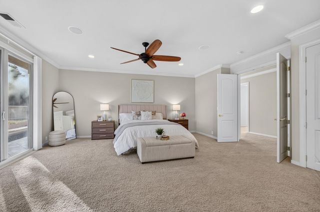 9596 Golf Course Ln, Elk Grove, CA 95758