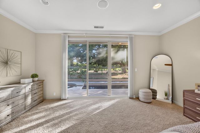 9596 Golf Course Ln, Elk Grove, CA 95758