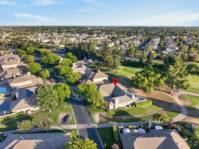 9596 Golf Course Ln, Elk Grove, CA 95758
