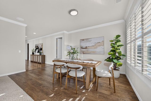 9596 Golf Course Ln, Elk Grove, CA 95758