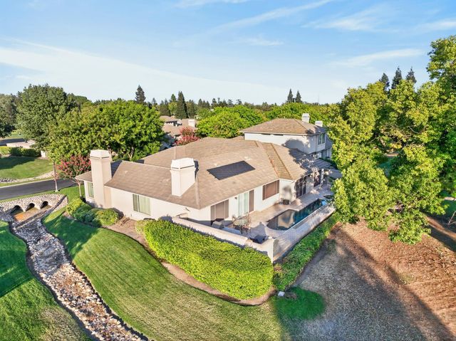 9596 Golf Course Ln, Elk Grove, CA 95758
