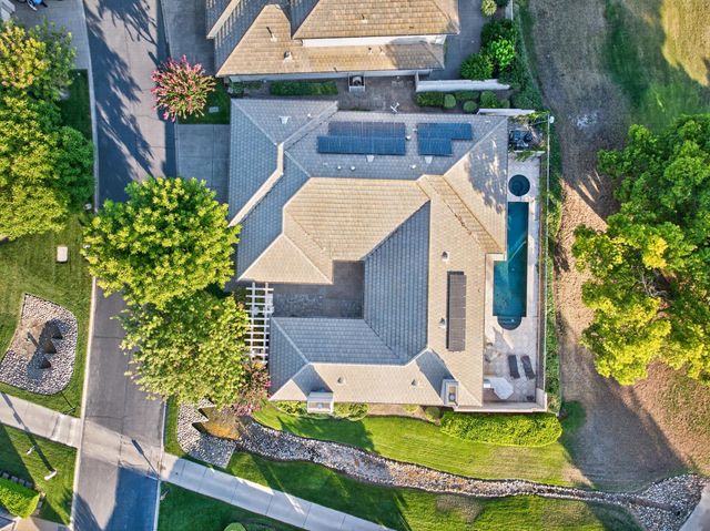 9596 Golf Course Ln, Elk Grove, CA 95758